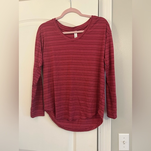Athleta Tops - Athleta Cloudlight Stratus Striped Top Medium
